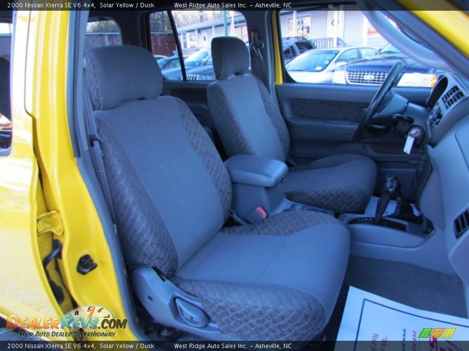 2000 Nissan Xterra SE V6 4x4 Solar Yellow / Dusk Photo #13