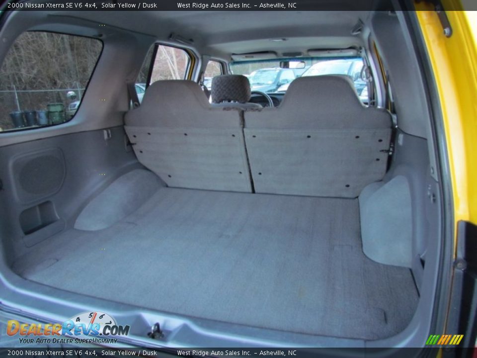2000 Nissan Xterra SE V6 4x4 Solar Yellow / Dusk Photo #18