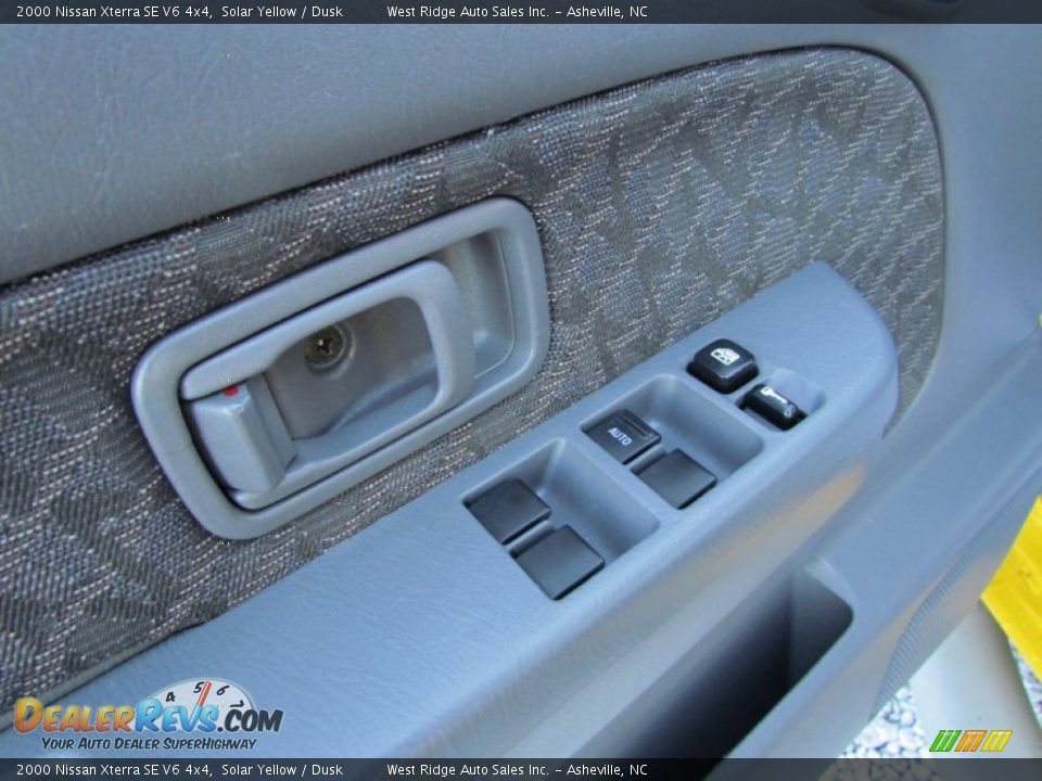 2000 Nissan Xterra SE V6 4x4 Solar Yellow / Dusk Photo #22