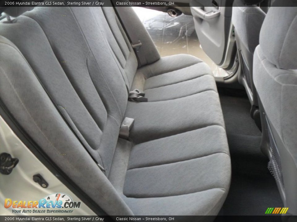 2006 Hyundai Elantra GLS Sedan Sterling Silver / Gray Photo #16