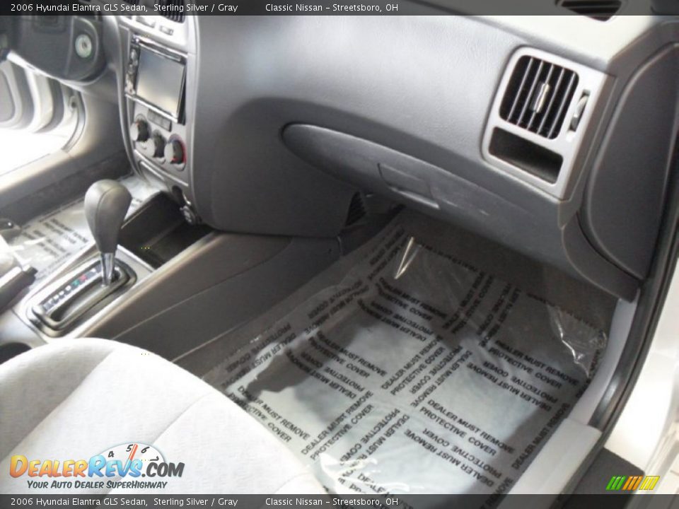 2006 Hyundai Elantra GLS Sedan Sterling Silver / Gray Photo #17