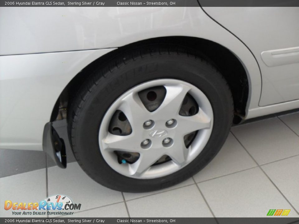 2006 Hyundai Elantra GLS Sedan Sterling Silver / Gray Photo #23