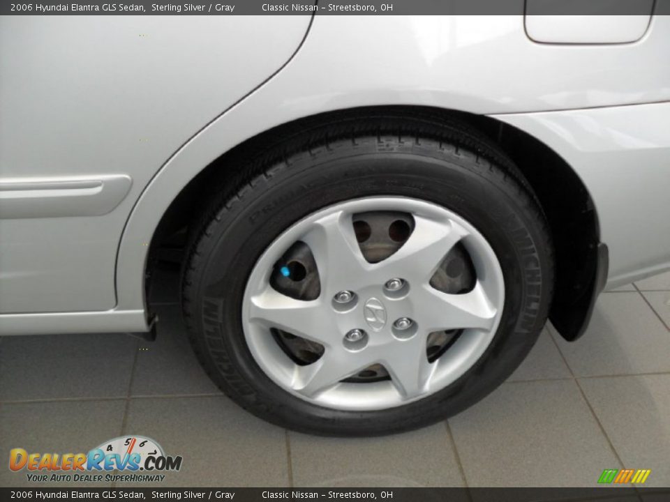 2006 Hyundai Elantra GLS Sedan Sterling Silver / Gray Photo #25