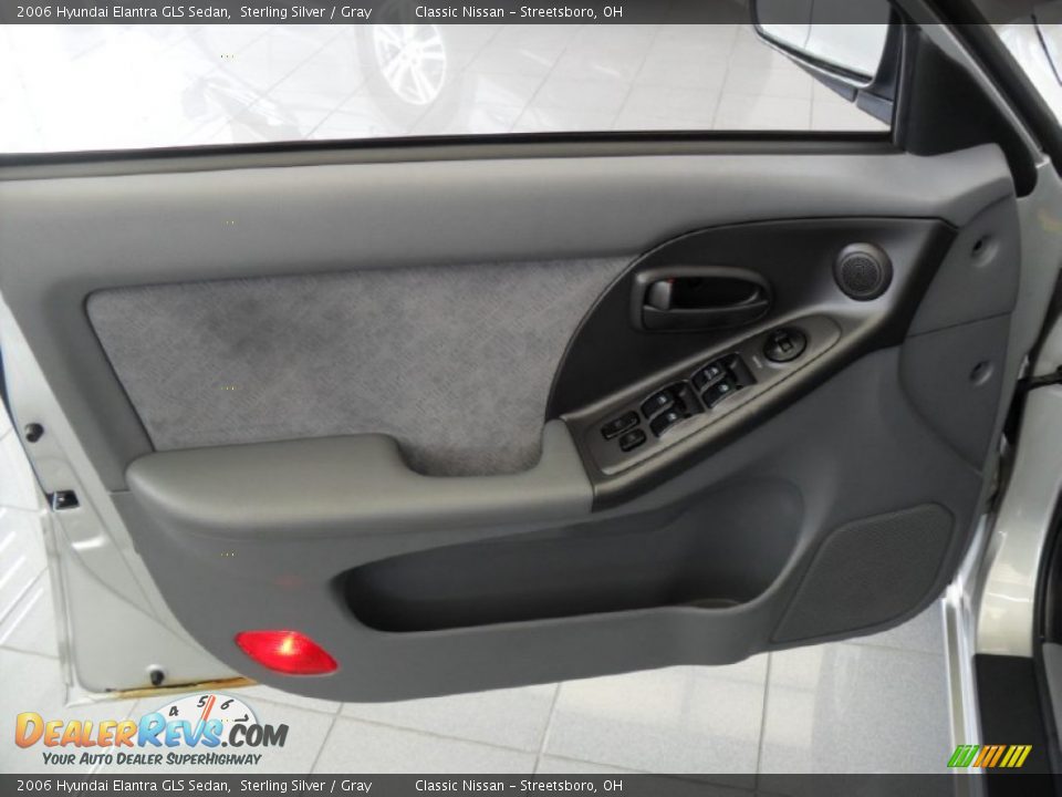 2006 Hyundai Elantra GLS Sedan Sterling Silver / Gray Photo #26