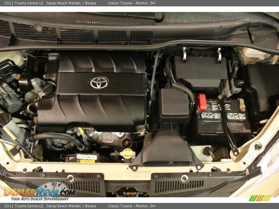 2011 Toyota Sienna LE Sandy Beach Metallic / Bisque Photo #17