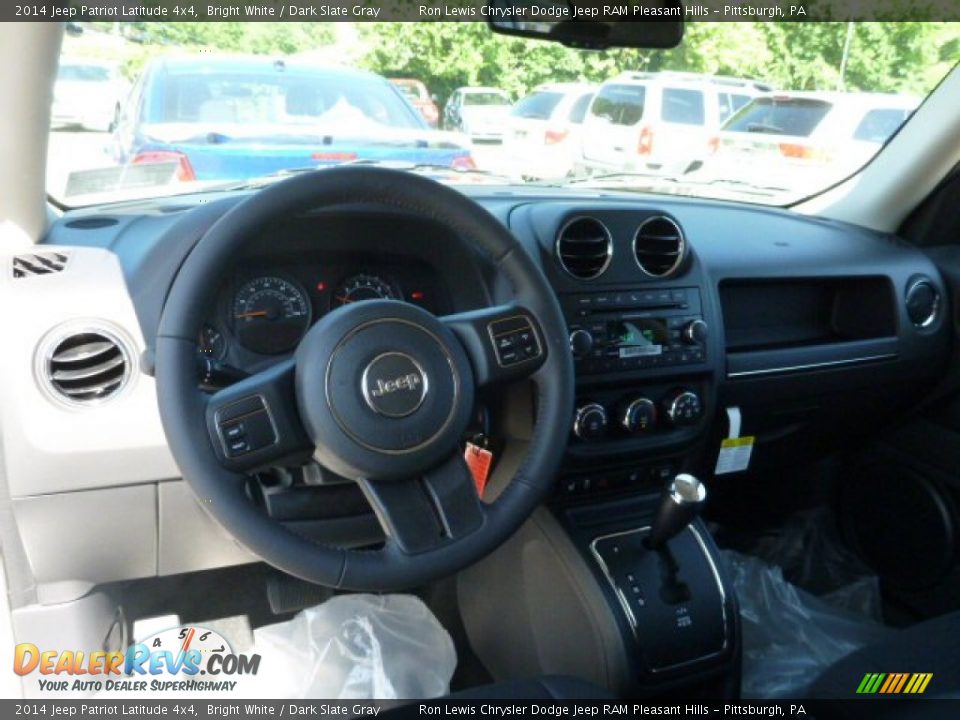 2014 Jeep Patriot Latitude 4x4 Bright White / Dark Slate Gray Photo #13