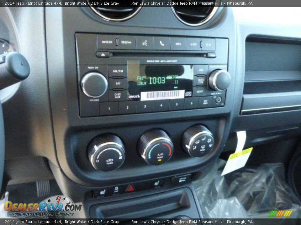 2014 Jeep Patriot Latitude 4x4 Bright White / Dark Slate Gray Photo #19