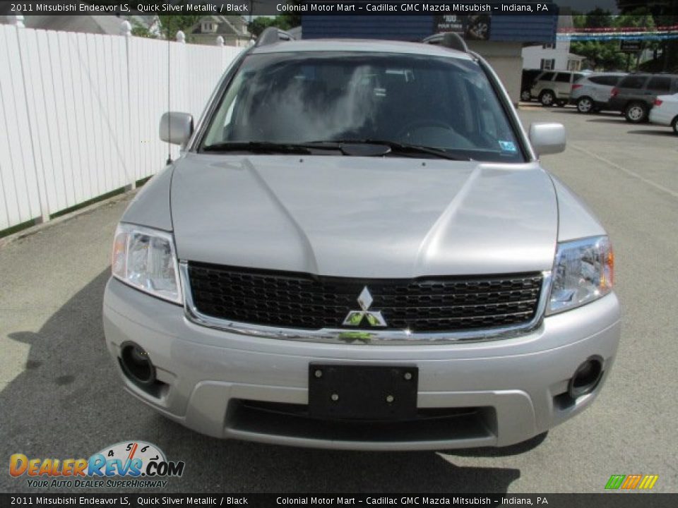 2011 Mitsubishi Endeavor LS Quick Silver Metallic / Black Photo #4