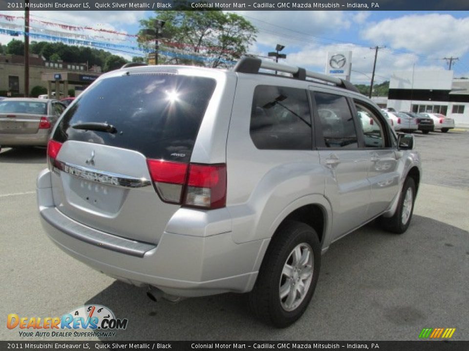 2011 Mitsubishi Endeavor LS Quick Silver Metallic / Black Photo #6