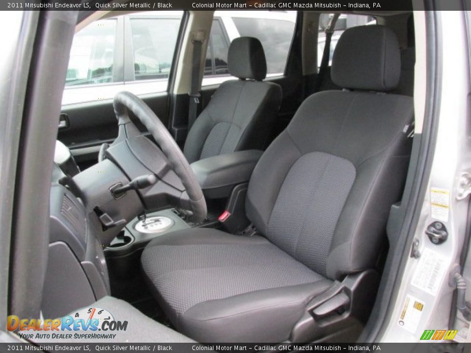 2011 Mitsubishi Endeavor LS Quick Silver Metallic / Black Photo #9