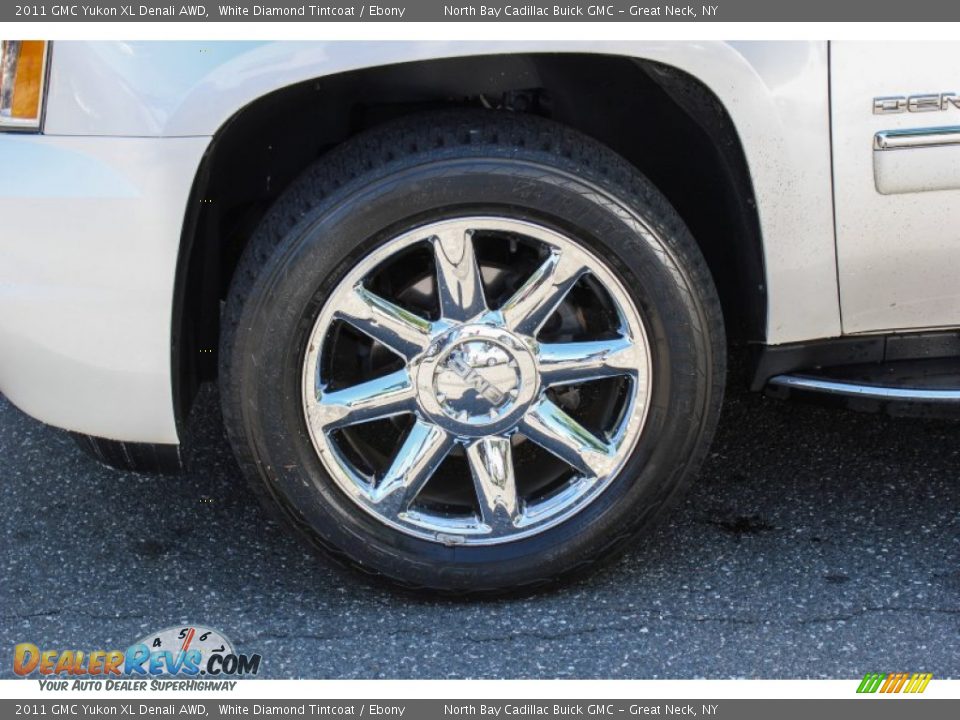 2011 GMC Yukon XL Denali AWD White Diamond Tintcoat / Ebony Photo #8