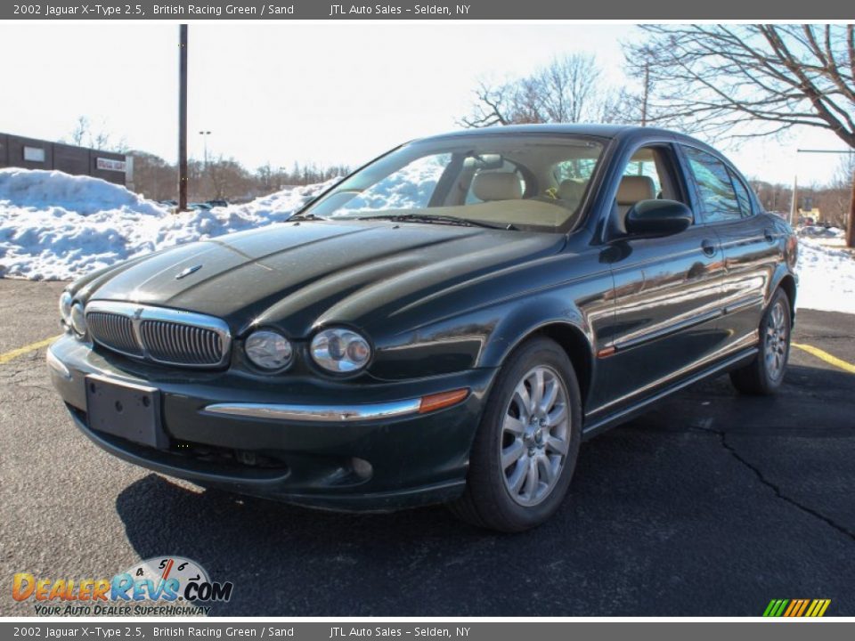 Front 3/4 View of 2002 Jaguar X-Type 2.5 Photo #1