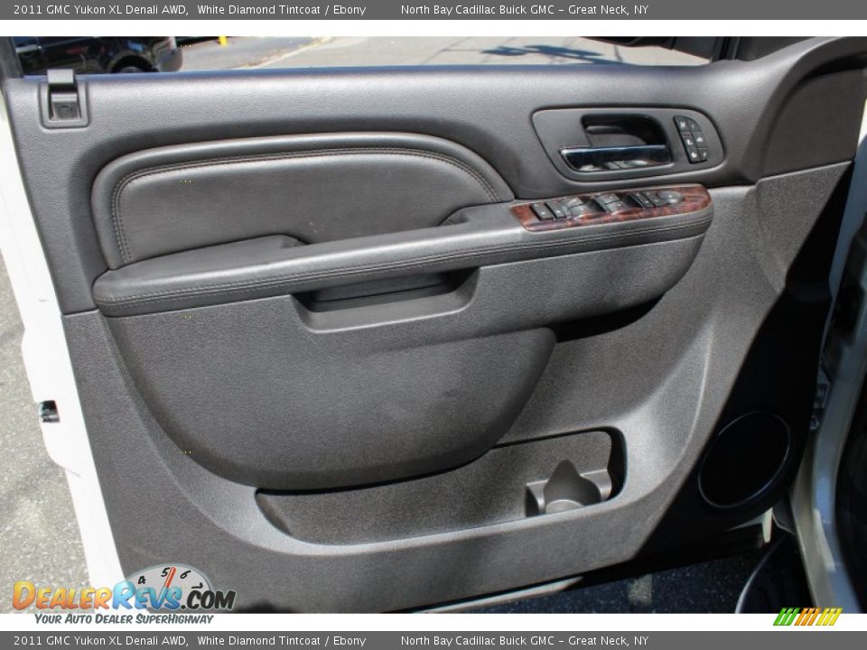 2011 GMC Yukon XL Denali AWD White Diamond Tintcoat / Ebony Photo #21
