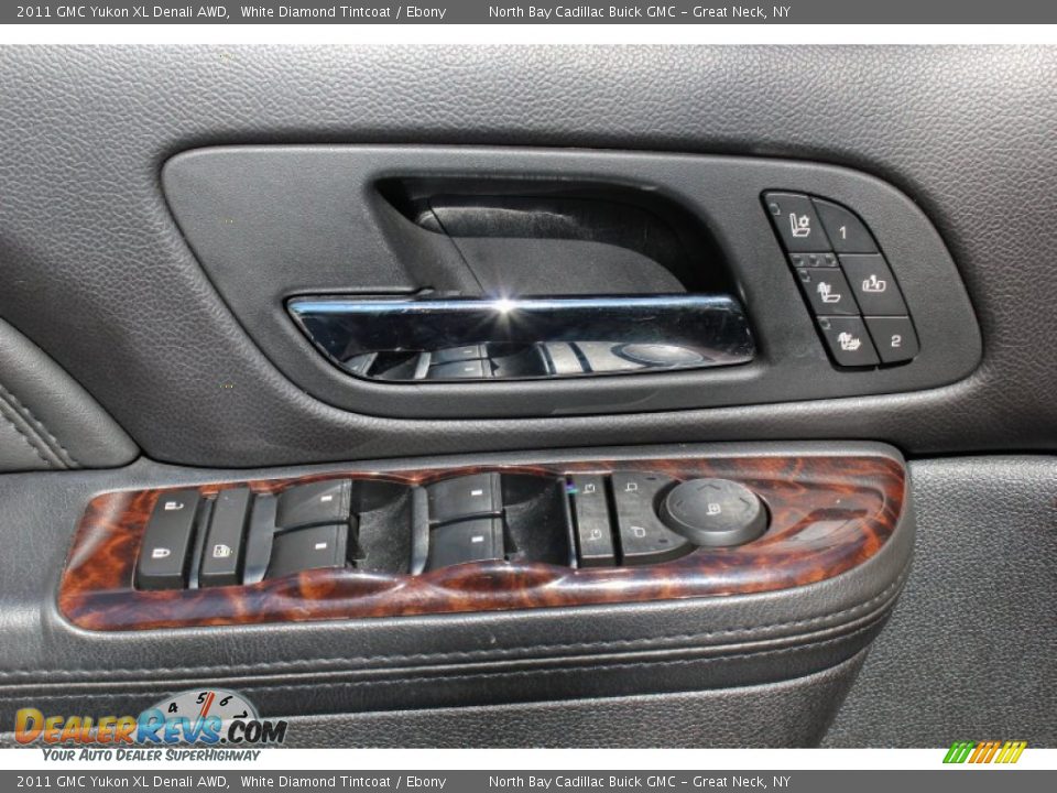 2011 GMC Yukon XL Denali AWD White Diamond Tintcoat / Ebony Photo #22