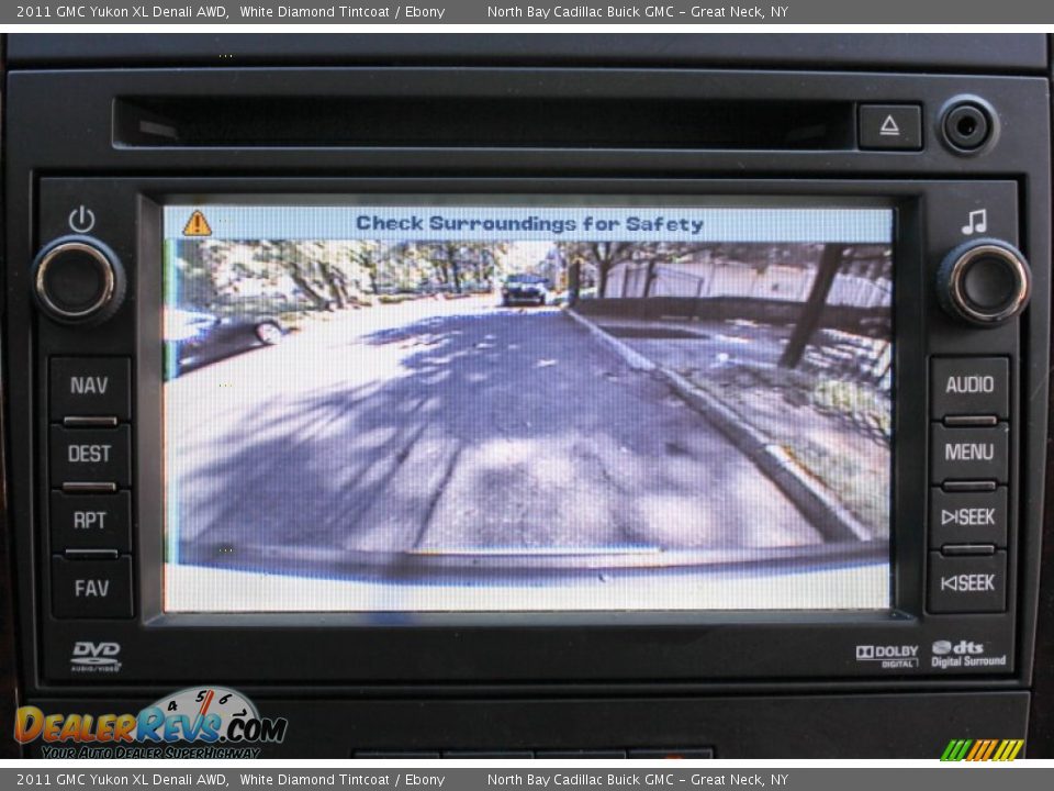 2011 GMC Yukon XL Denali AWD White Diamond Tintcoat / Ebony Photo #28