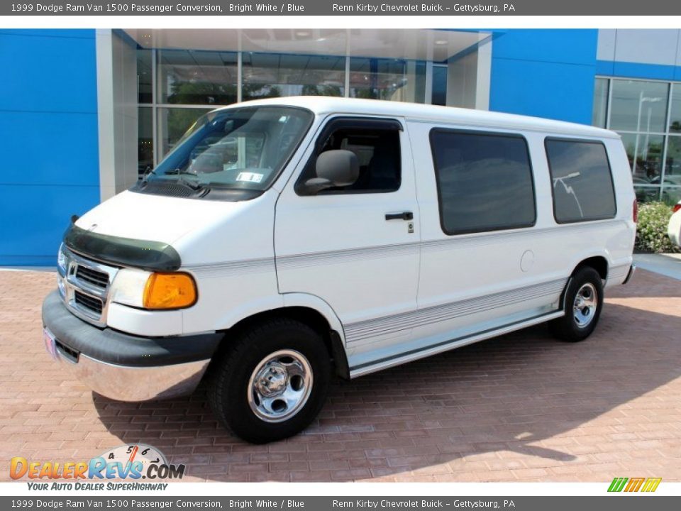 Front 3/4 View of 1999 Dodge Ram Van 1500 Passenger Conversion Photo #10
