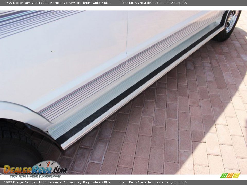 1999 Dodge Ram Van 1500 Passenger Conversion Bright White / Blue Photo #27