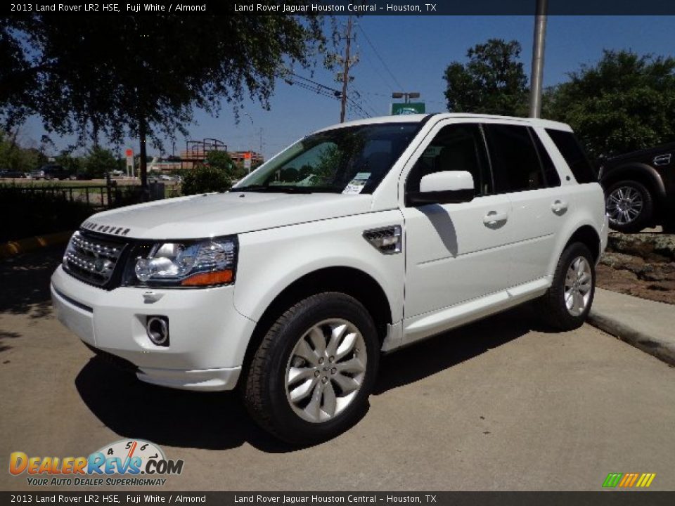 2013 Land Rover LR2 HSE Fuji White / Almond Photo #5