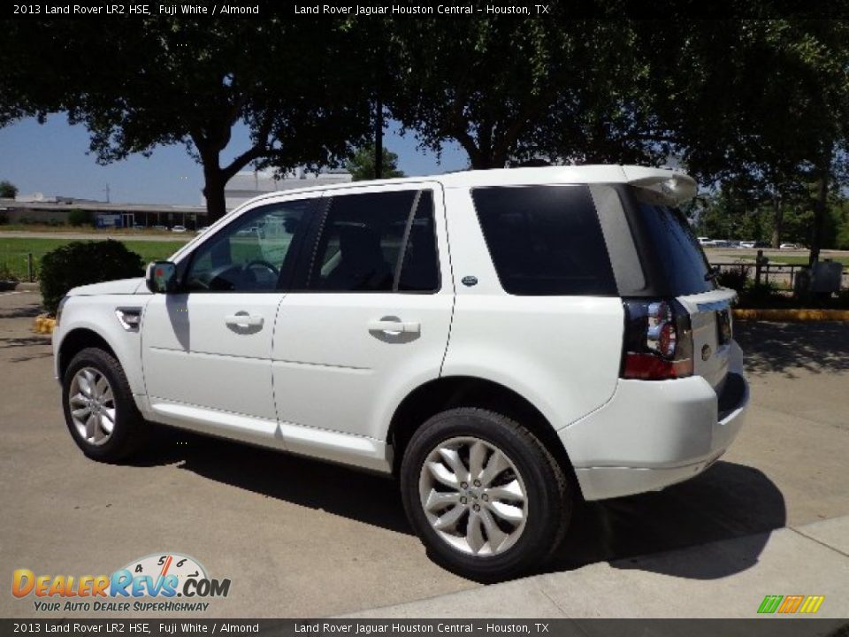 2013 Land Rover LR2 HSE Fuji White / Almond Photo #8