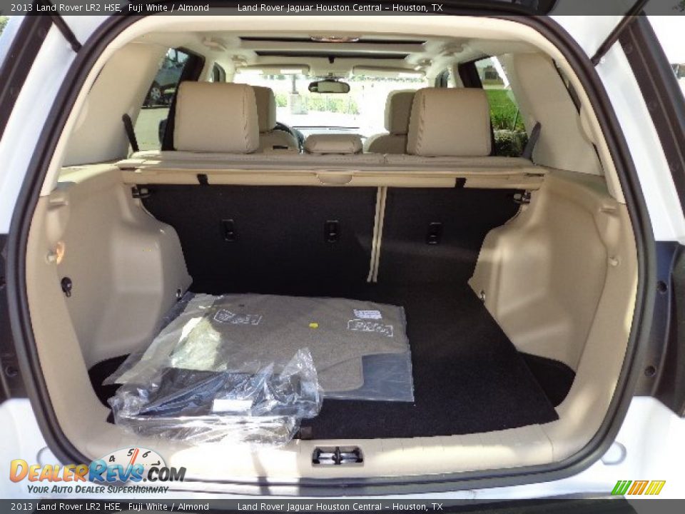 2013 Land Rover LR2 HSE Fuji White / Almond Photo #10
