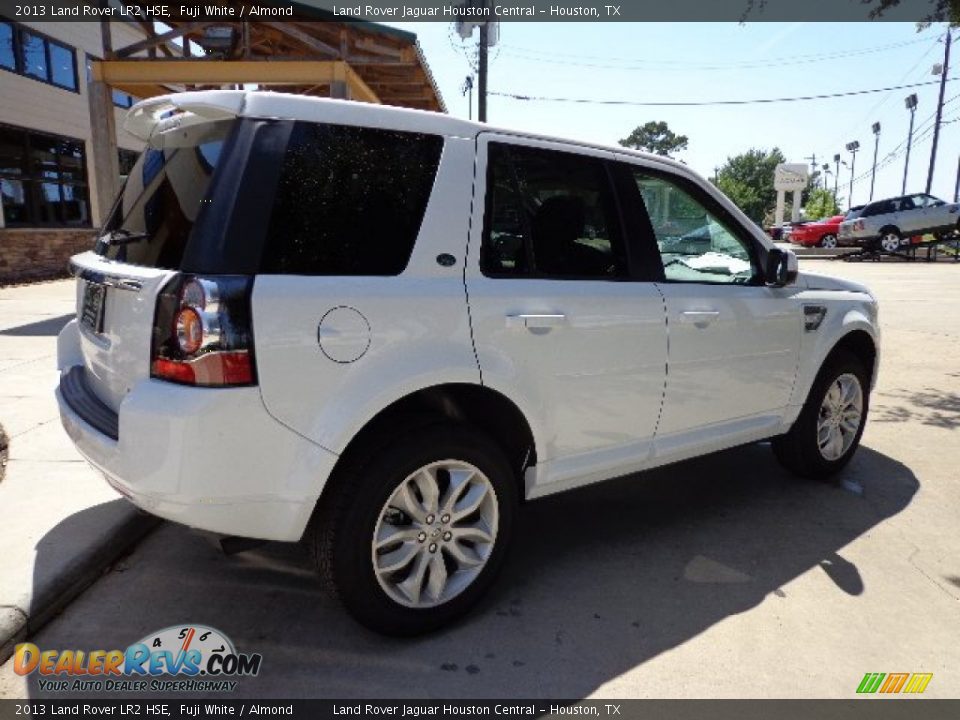 2013 Land Rover LR2 HSE Fuji White / Almond Photo #11