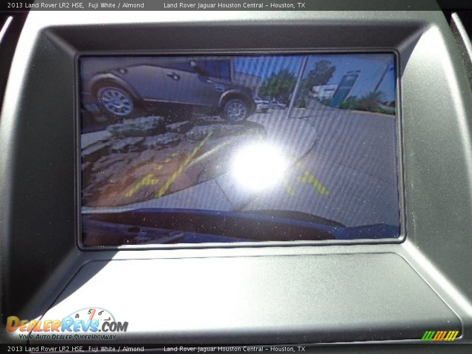 2013 Land Rover LR2 HSE Fuji White / Almond Photo #20