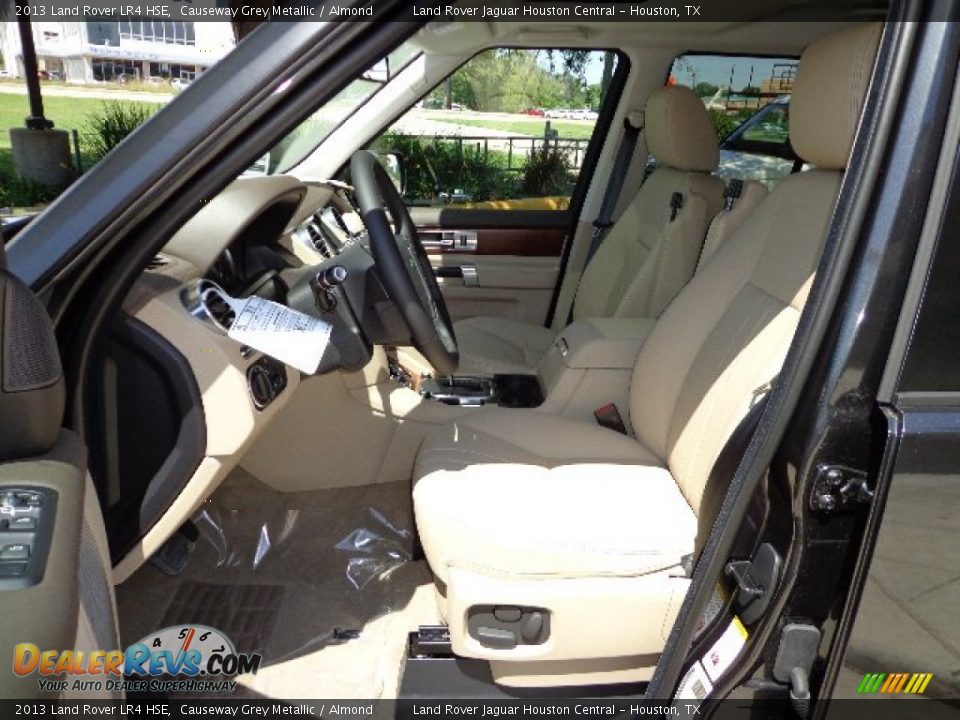 Front Seat of 2013 Land Rover LR4 HSE Photo #2