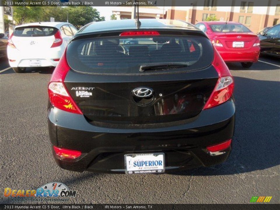 2013 Hyundai Accent GS 5 Door Ultra Black / Black Photo #6