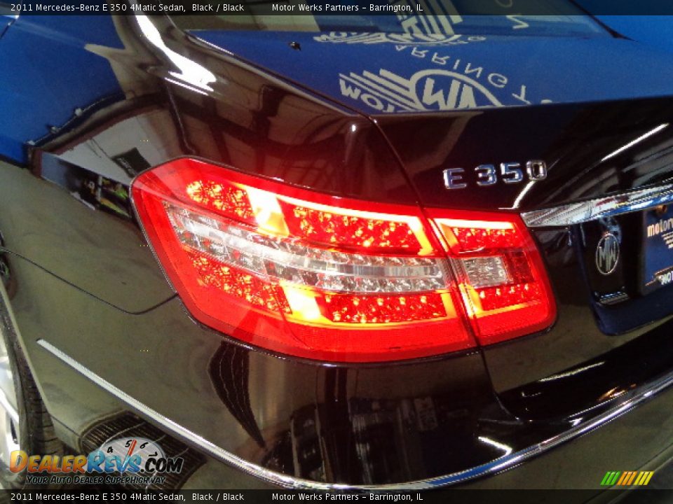 2011 Mercedes-Benz E 350 4Matic Sedan Black / Black Photo #16