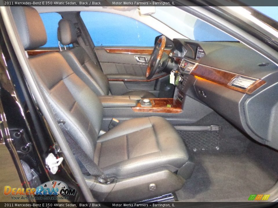 2011 Mercedes-Benz E 350 4Matic Sedan Black / Black Photo #29