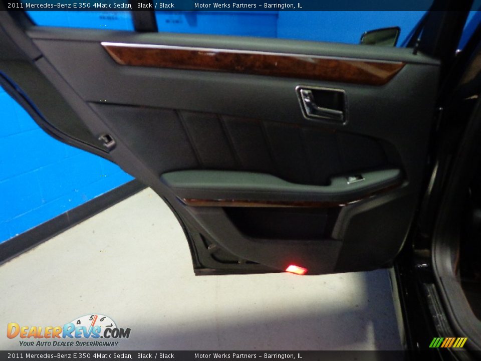 2011 Mercedes-Benz E 350 4Matic Sedan Black / Black Photo #32