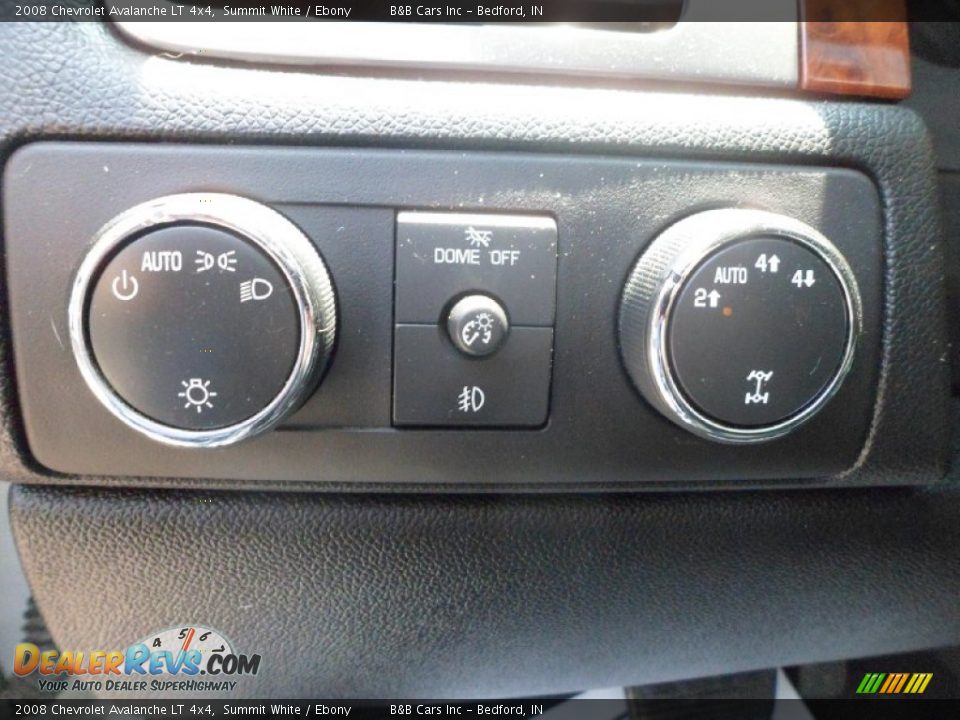 2008 Chevrolet Avalanche LT 4x4 Summit White / Ebony Photo #31