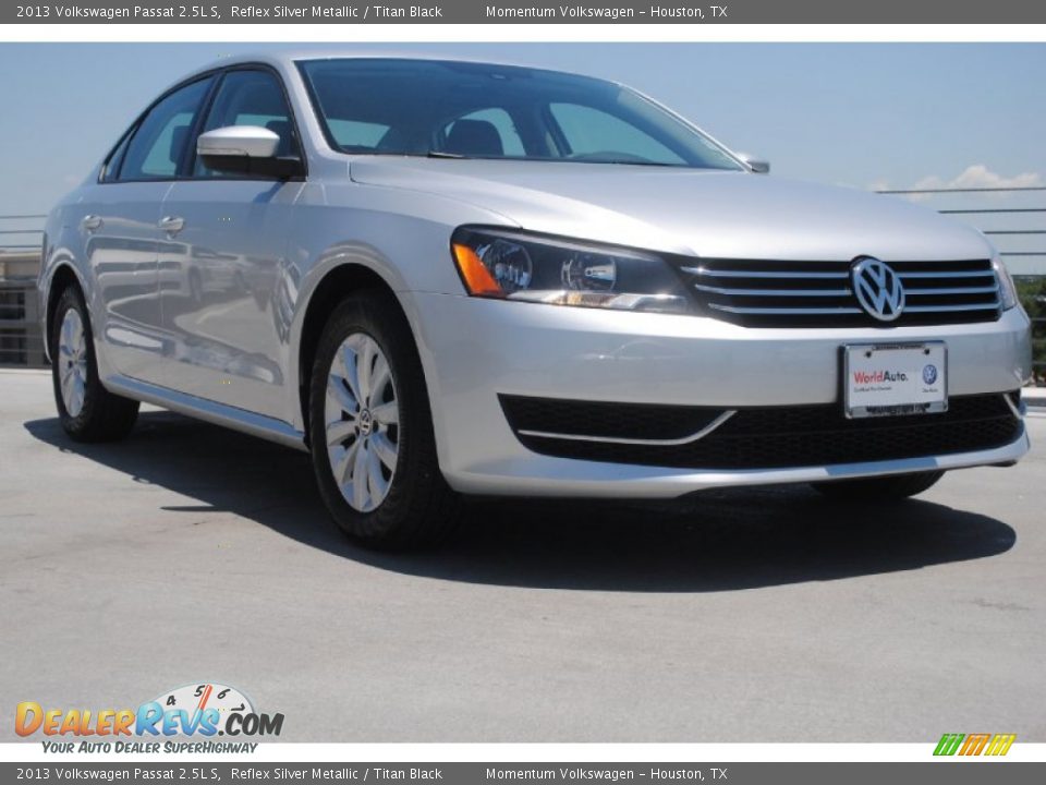 2013 Volkswagen Passat 2.5L S Reflex Silver Metallic / Titan Black Photo #1