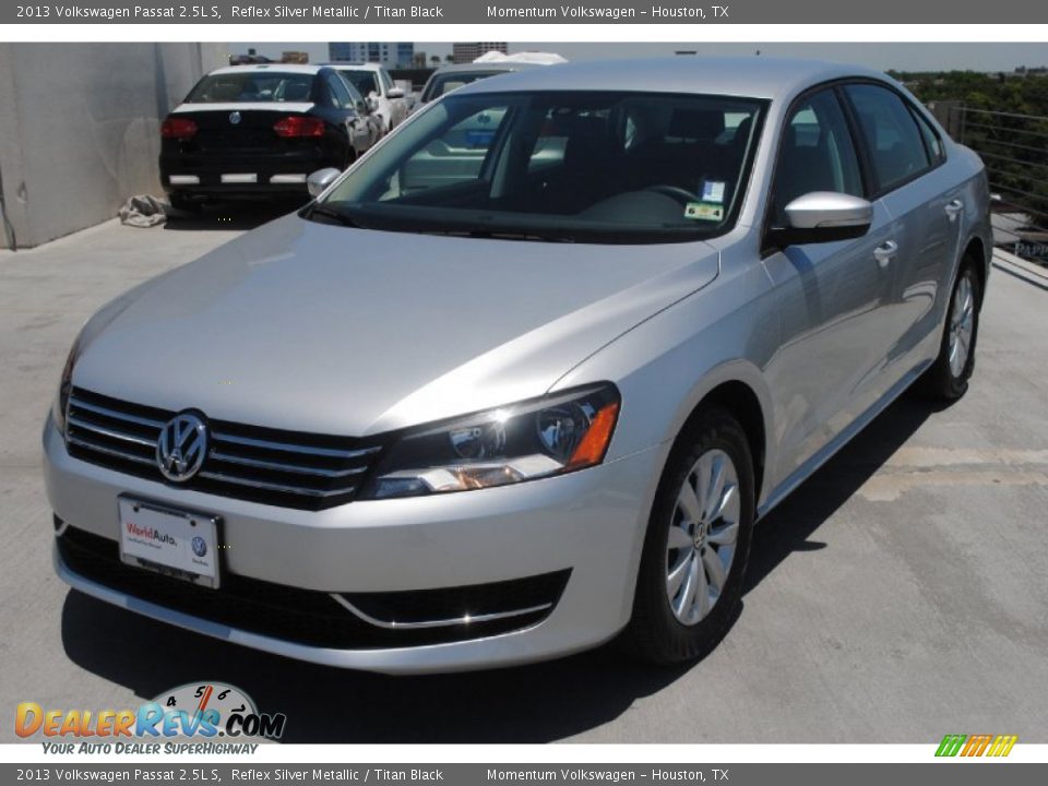 2013 Volkswagen Passat 2.5L S Reflex Silver Metallic / Titan Black Photo #3