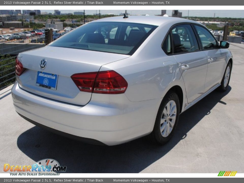 2013 Volkswagen Passat 2.5L S Reflex Silver Metallic / Titan Black Photo #9
