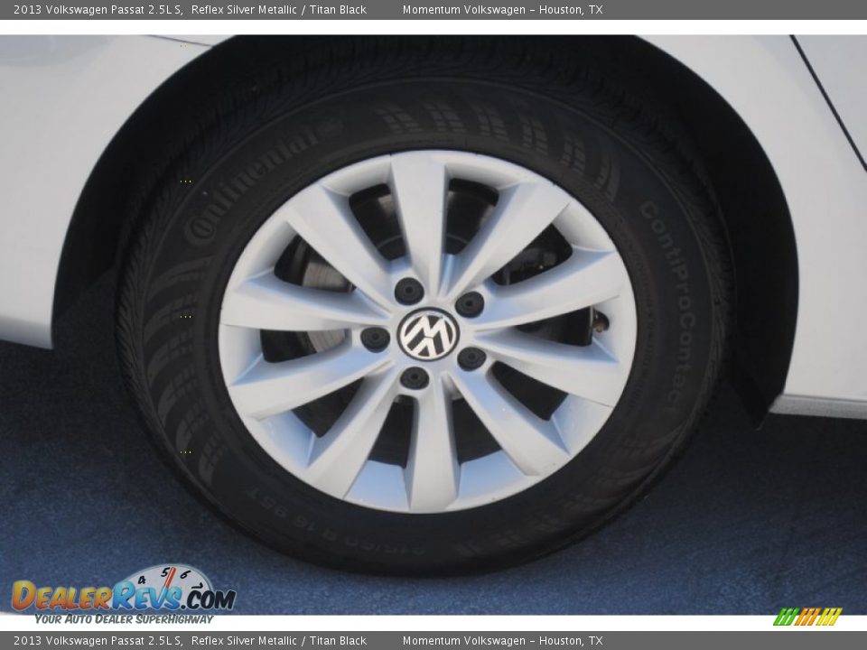 2013 Volkswagen Passat 2.5L S Reflex Silver Metallic / Titan Black Photo #10