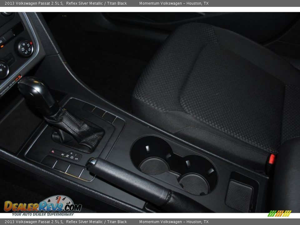 2013 Volkswagen Passat 2.5L S Reflex Silver Metallic / Titan Black Photo #17