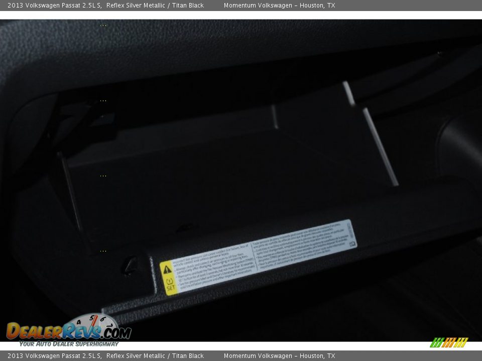2013 Volkswagen Passat 2.5L S Reflex Silver Metallic / Titan Black Photo #19