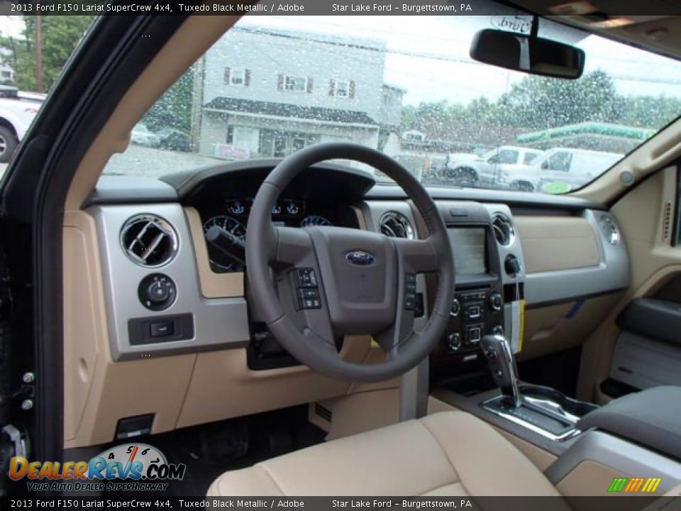Dashboard of 2013 Ford F150 Lariat SuperCrew 4x4 Photo #10