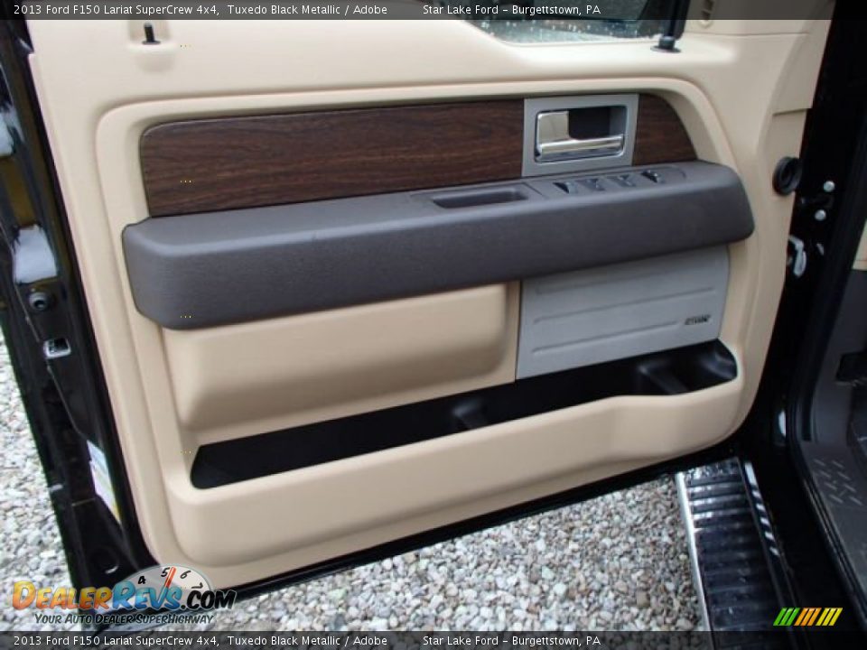 Door Panel of 2013 Ford F150 Lariat SuperCrew 4x4 Photo #12
