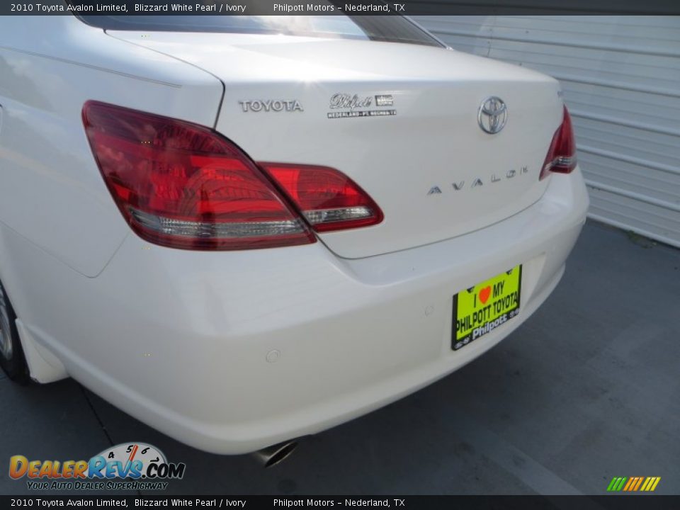 2010 Toyota Avalon Limited Blizzard White Pearl / Ivory Photo #20