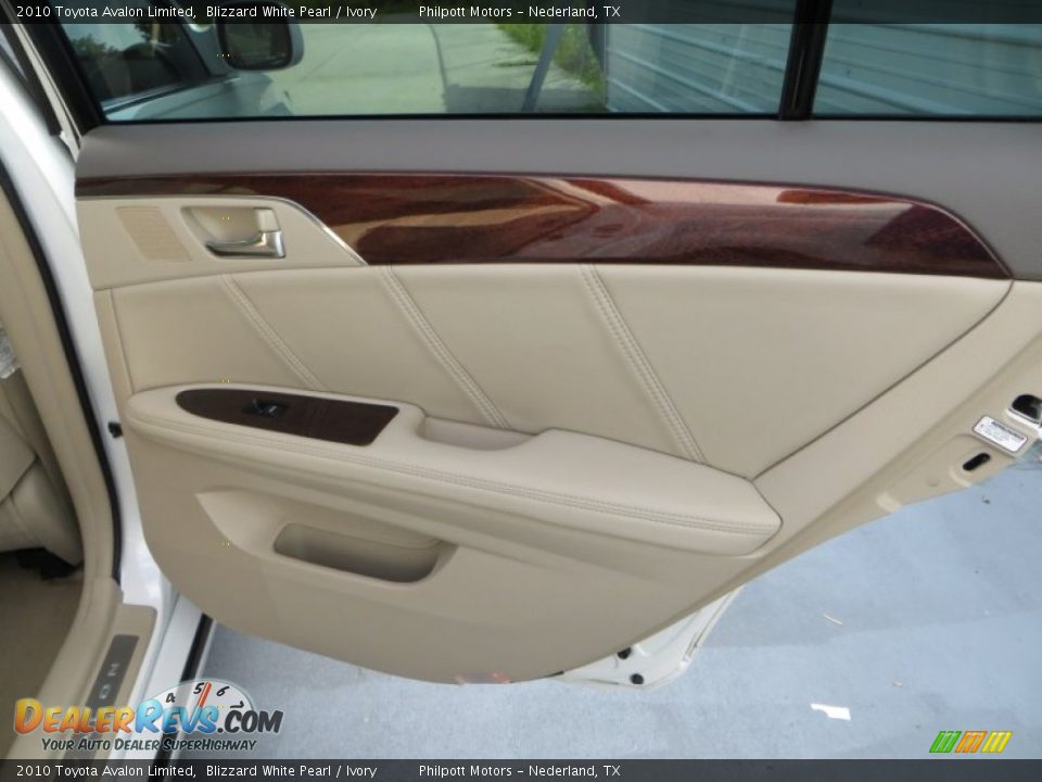 2010 Toyota Avalon Limited Blizzard White Pearl / Ivory Photo #25