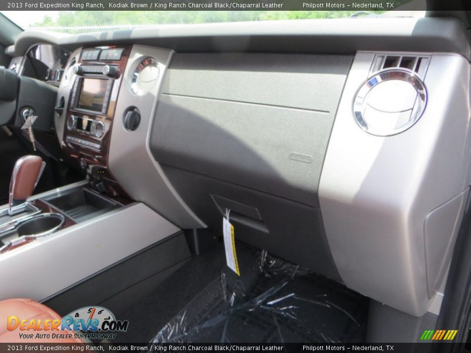 2013 Ford Expedition King Ranch Kodiak Brown / King Ranch Charcoal Black/Chaparral Leather Photo #17