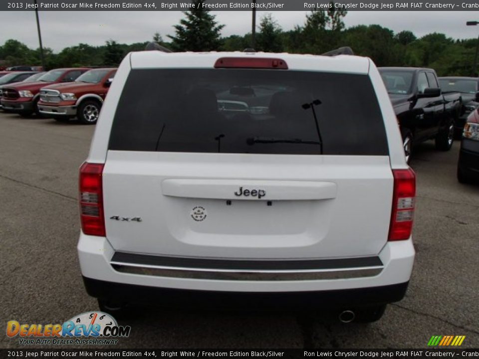 2013 Jeep Patriot Oscar Mike Freedom Edition 4x4 Bright White / Freedom Edition Black/Silver Photo #7