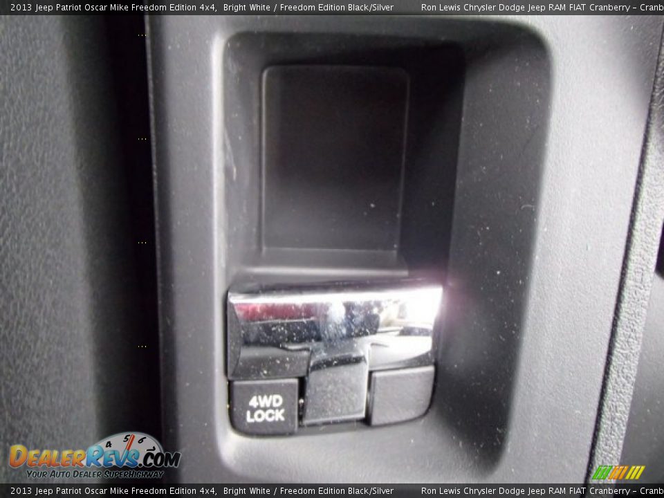 2013 Jeep Patriot Oscar Mike Freedom Edition 4x4 Bright White / Freedom Edition Black/Silver Photo #18