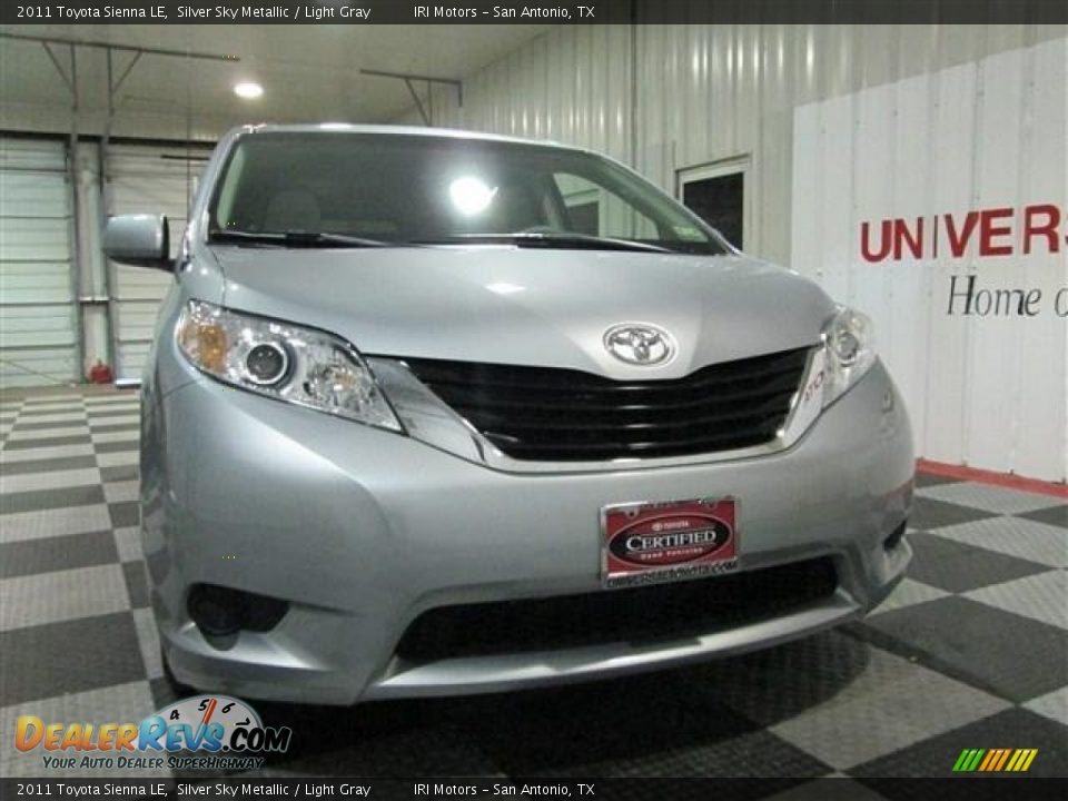 2011 Toyota Sienna LE Silver Sky Metallic / Light Gray Photo #2