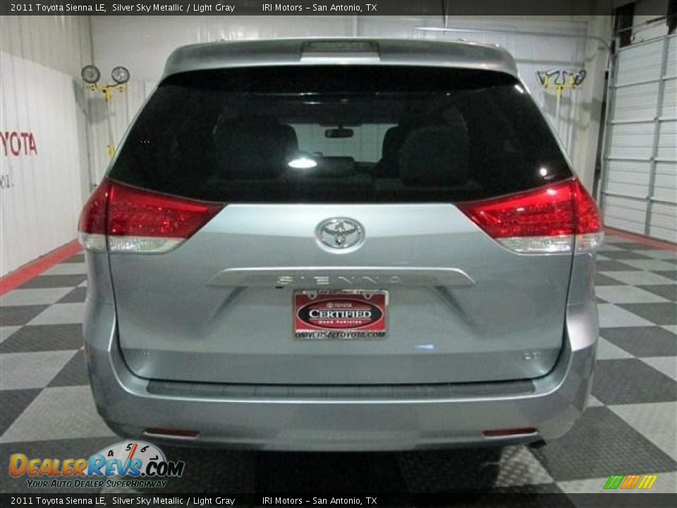 2011 Toyota Sienna LE Silver Sky Metallic / Light Gray Photo #6