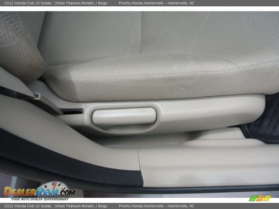 2012 Honda Civic LX Sedan Urban Titanium Metallic / Beige Photo #19