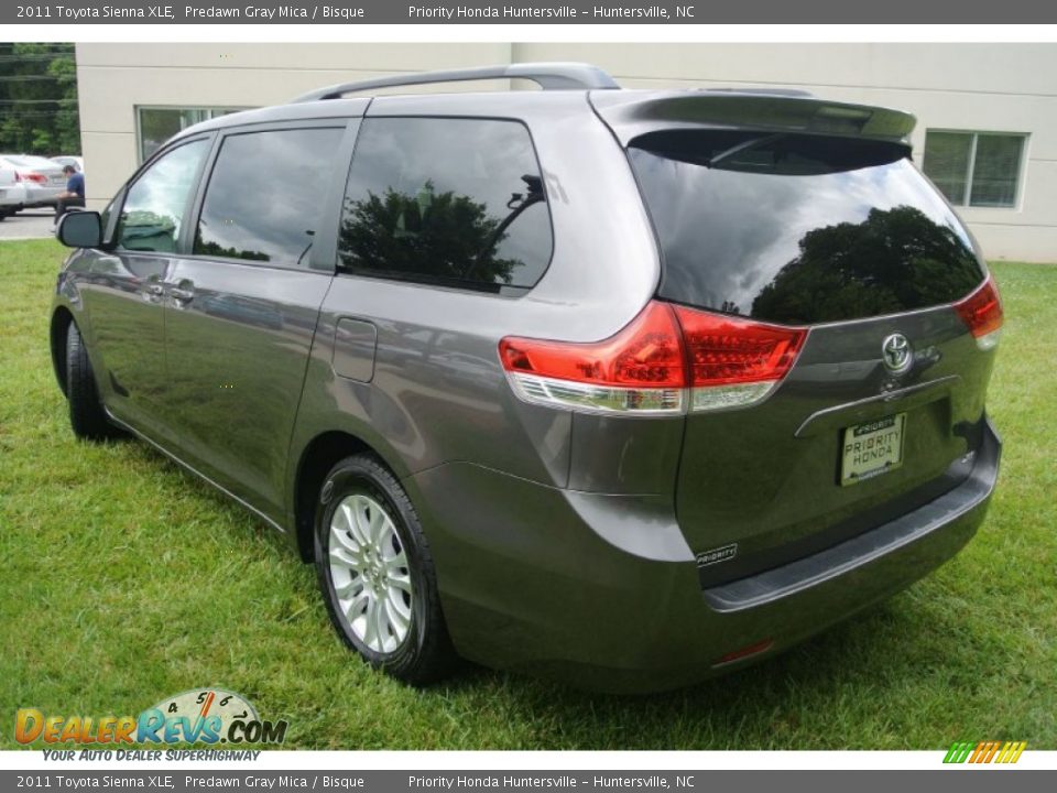 2011 Toyota Sienna XLE Predawn Gray Mica / Bisque Photo #5