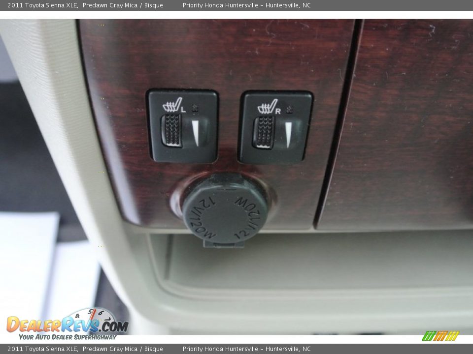 2011 Toyota Sienna XLE Predawn Gray Mica / Bisque Photo #12